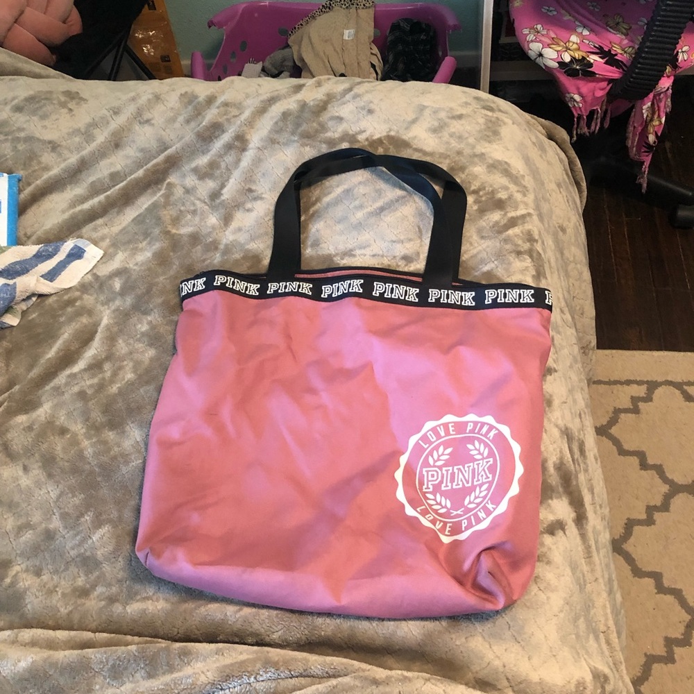 PINK over night bag